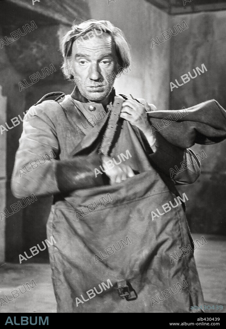 FERNANDO FERNAN GOMEZ in JUAN SOLDADO, 1973, directed by FERNANDO FERNAN GOMEZ. Copyright TVE.