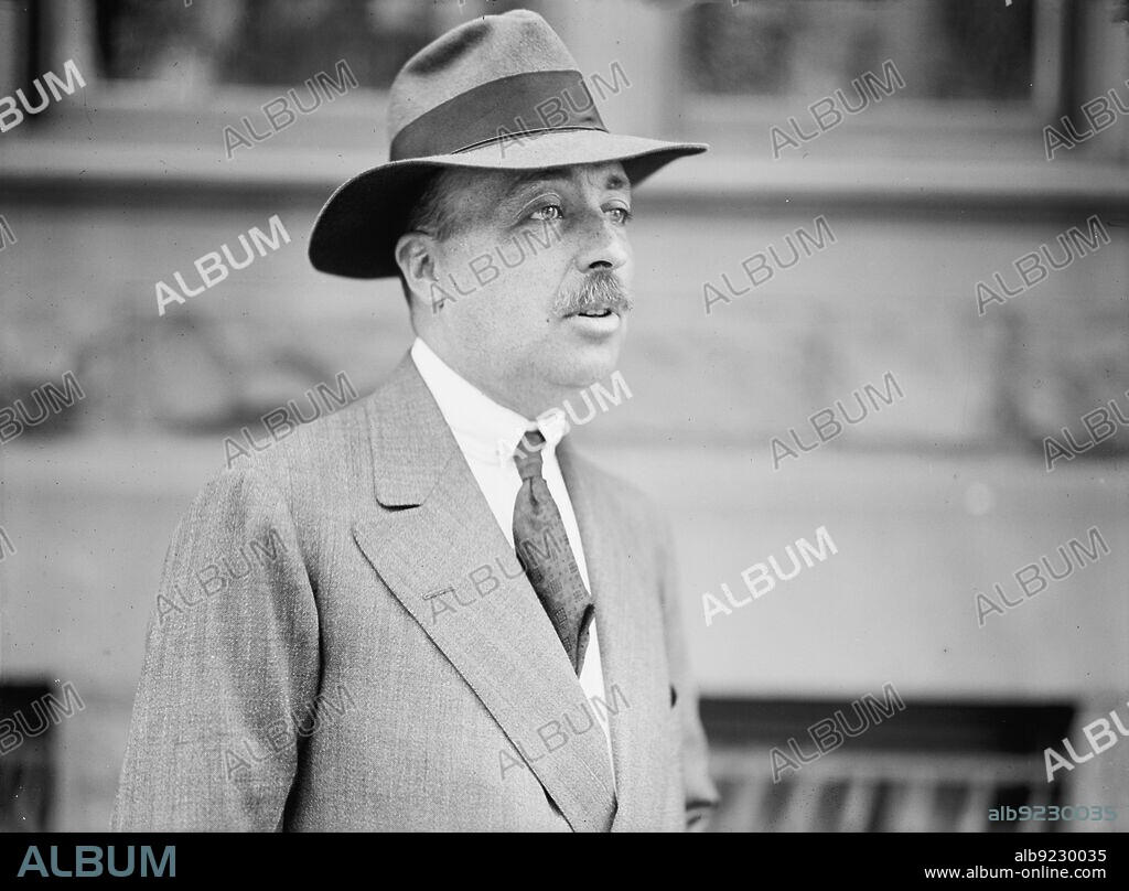 HARRIS & EWING. Nelson O'Shaughnessy, Charge D'Affaires To Mexico, 1914.