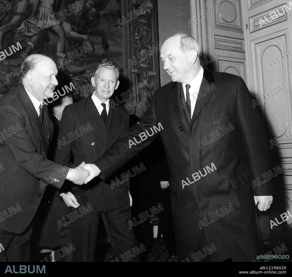 FRENCH FOREIGN MINISTER COUVE DE MURVILLE, BRITISH MINISTER FOREIGN SECRETARY RICHARD AUSTEN BUTLER AND US SECRETARY OF STATE DEAN RUSK IN PARIS. / ;. 16 DECEMBER 1963.