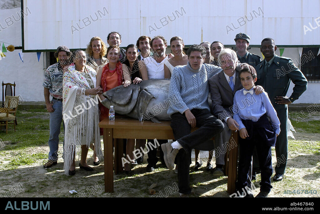 ATUN Y CHOCOLATE, 2004, dirigida por PABLO CARBONELL. Copyright MAESTRANZA FILMS/INDIGOMEDIA / ARROYO, ELISA.