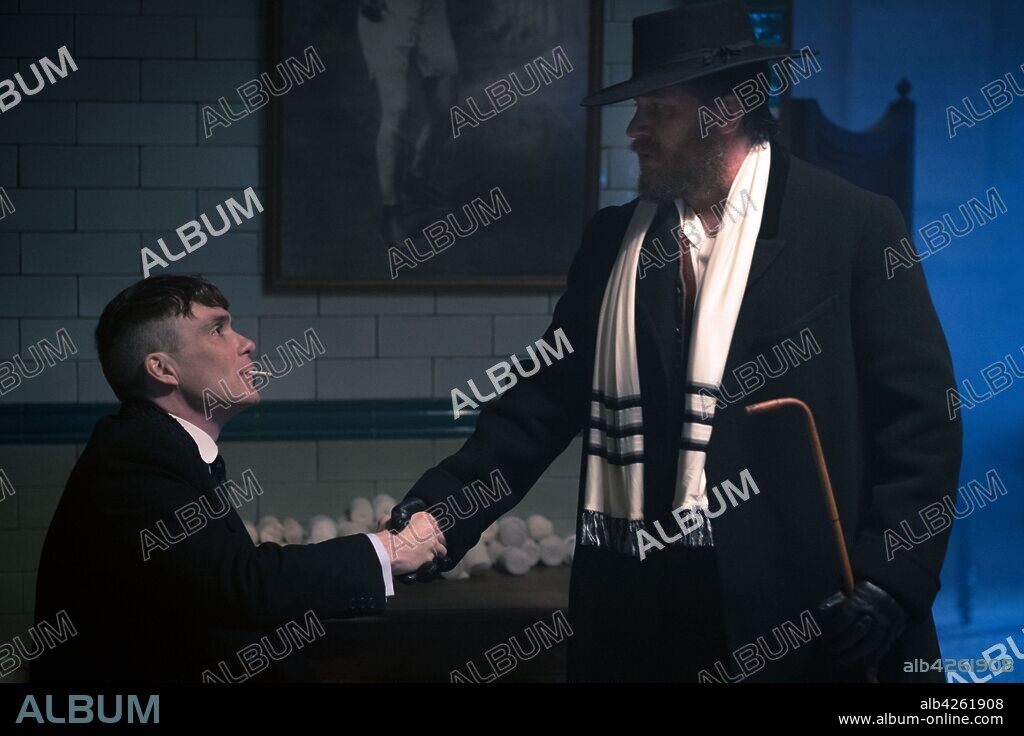 CILLIAN MURPHY und TOM HARDY in PEAKY BLINDERS, 2013, unter der Regie von STEVEN KNIGHT. Copyright BRITISH BROADCASTING CORPORATION (bbc). Season 4 Episode 6.