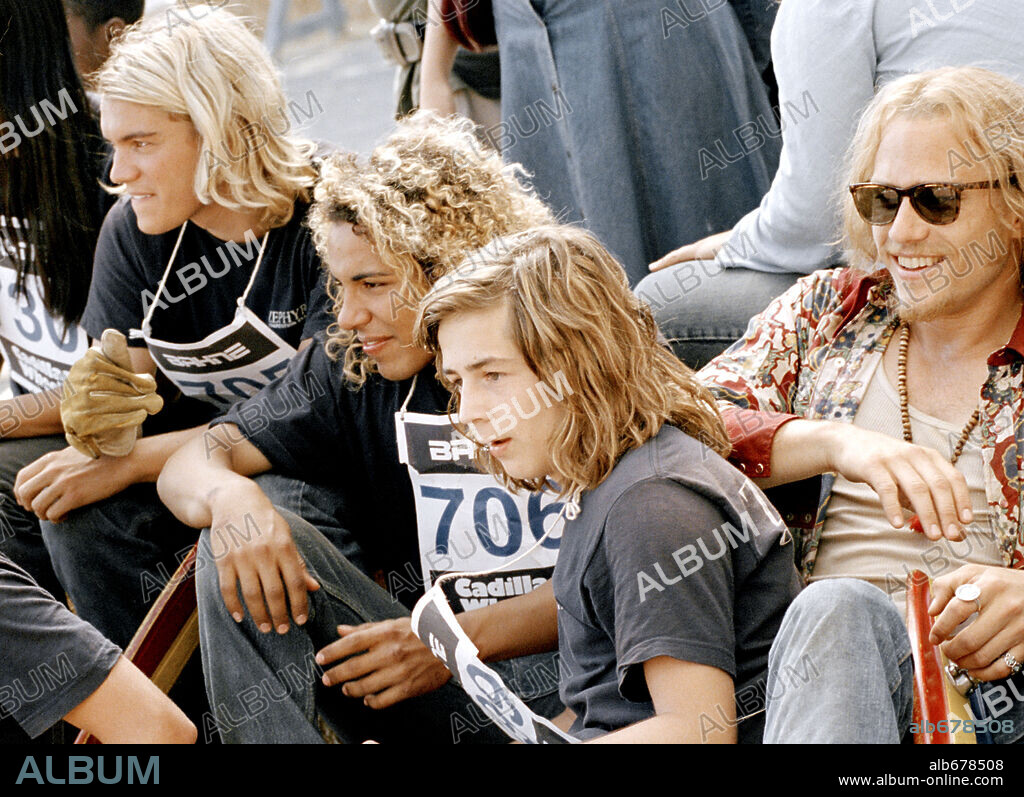 EMILE HIRSCH, HEATH LEDGER, MICHAEL ANGARANO and VICTOR RASUK in LORDS OF DOGTOWN, 2005, directed by CATHERINE HARDWICKE. Copyright COLUMBIA PICTURES / TRUEBLOOD, J.