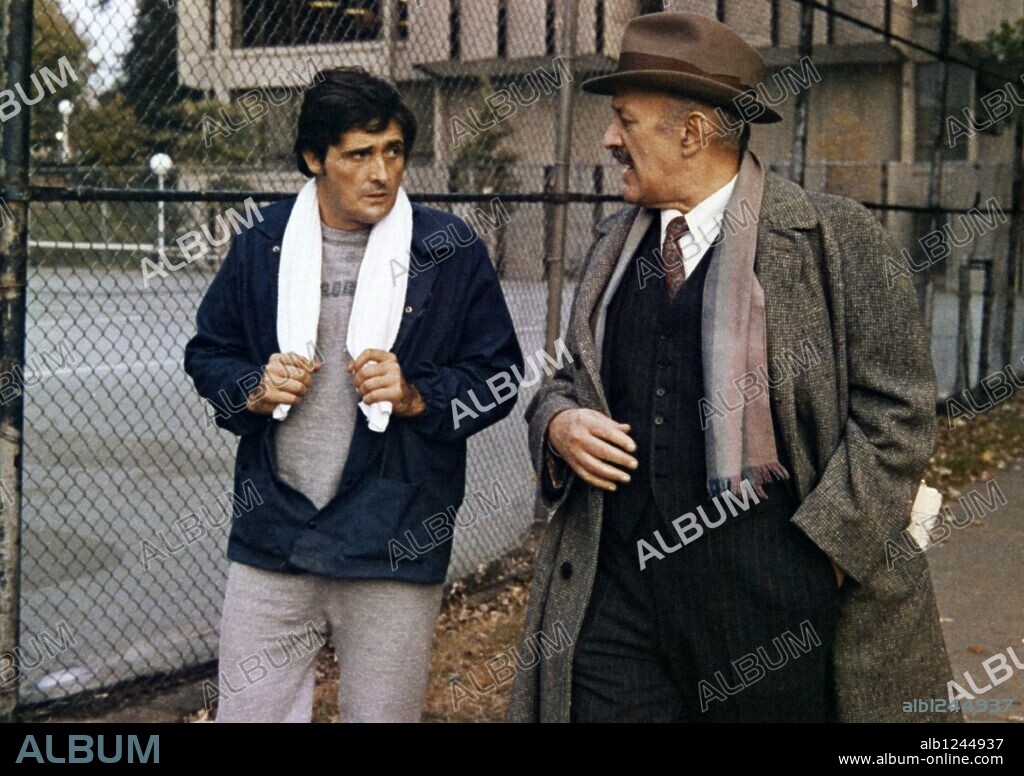JASON MILLER y LEE J. COBB en EL EXORCISTA, 1973 (THE EXORCIST), dirigida por WILLIAM FRIEDKIN. Copyright Warner Bros./Hoya Productions.