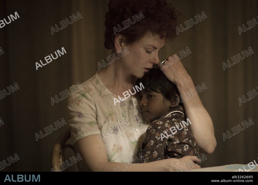NICOLE KIDMAN et SUNNY PAWAR dans LION, 2016, réalisé par GARTH DAVIS. Copyright SEE-SAW FILMS/AQUARIUS FILMS/SCREEN AUSTRALIA/SUNSTAR ENT.