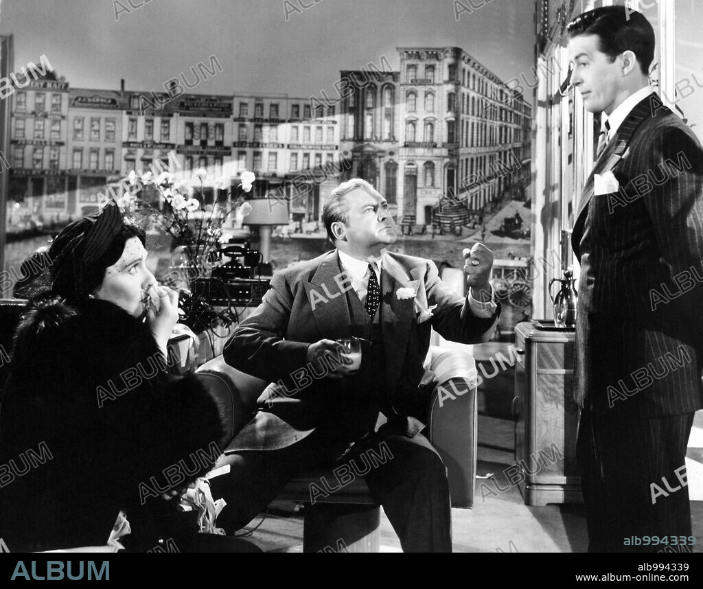 EDWARD ARNOLD, MARY NASH and RAY MILLAND in EASY LIVING, 1937, directed by MITCHELL LEISEN. Copyright PARAMOUNT PICTURES.
