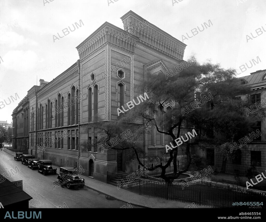 ARKIV 1900. (Osäkert årtal). Stockholms Synagoga på Wahrendorfsgatan vid Berzelii park i Stockholm invigdes 1870. Arkitekt var Fredrik Wilhelm Scholander.. Stockholm synagogue at Wahrendorfsgatan in Stockholm was built 1870.. Foto: TT Historical/1900. SCANPIX HISSWEDEN.