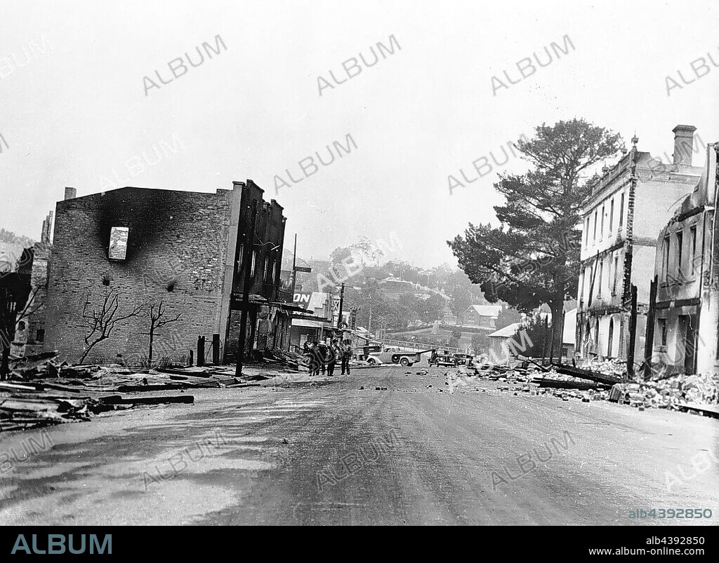 Negative - Omeo, Victoria, Jan 1939, The town of Omeo after the 1939 bushfires. The Golden Age Hotel is on the right.