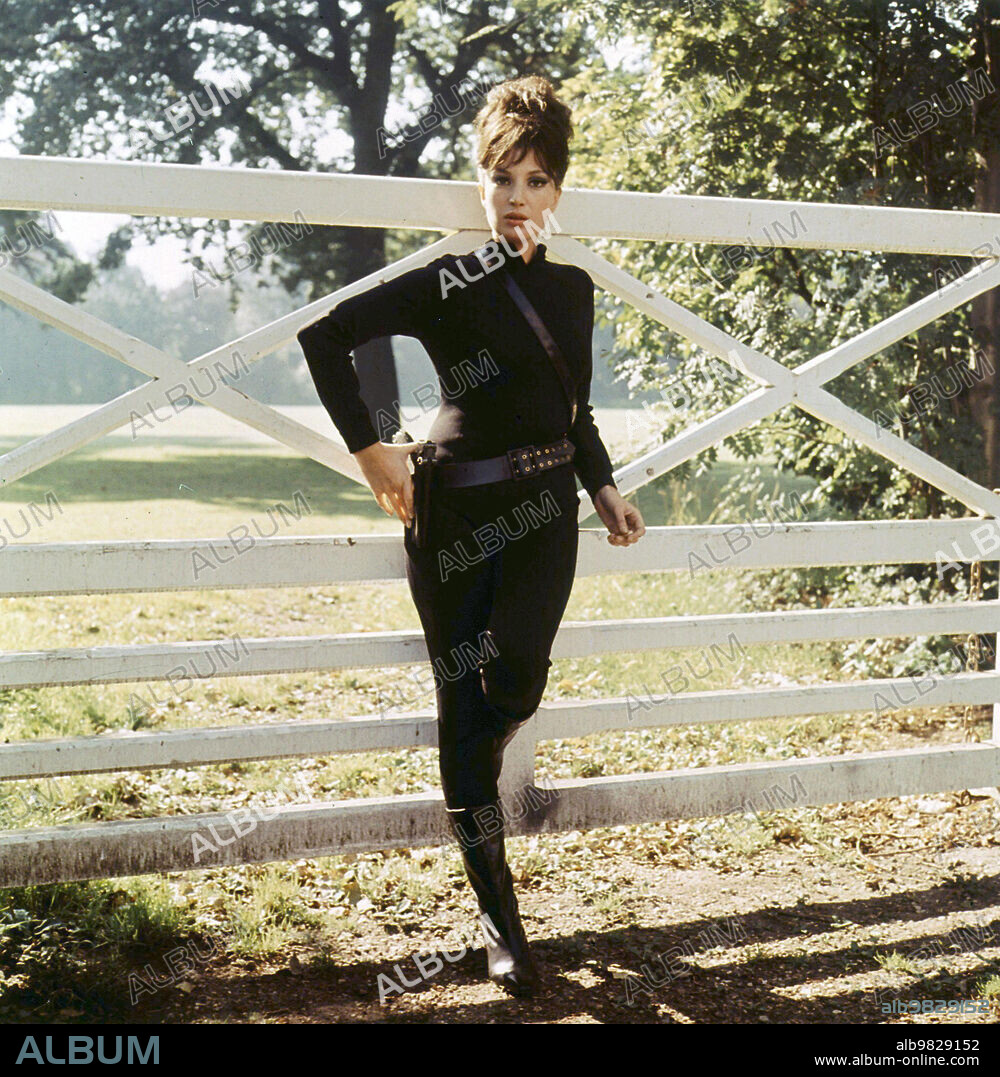 MONICA VITTI in MODESTY BLAISE - DIE TÖDLICHE LADY, 1966 (MODESTY BLAISE), unter der Regie von JOSEPH LOSEY. Copyright 20TH CENTURY FOX.