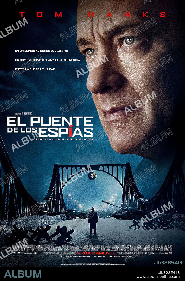 Poster of BRIDGE OF SPIES, 2015, directed by STEVEN SPIELBERG. Copyright DREAMWORKS SKG/MARC PLATT PRODUCTIONS/PATICIPANT MEDIA.