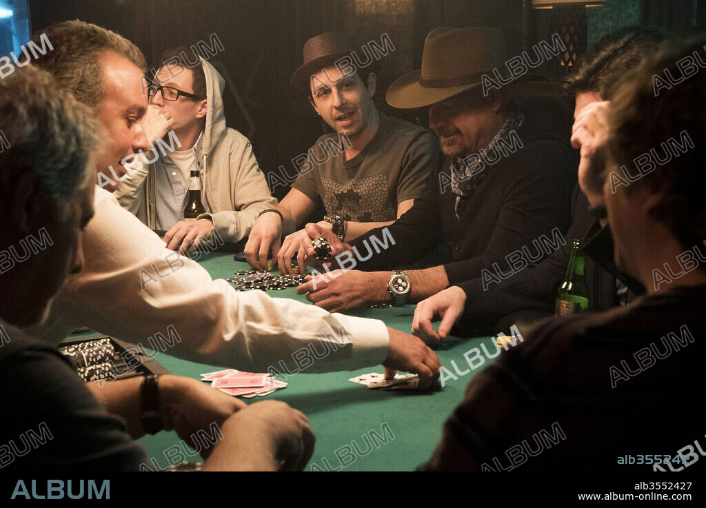 JEREMY STRONG in MOLLY'S GAME, 2017, directed by AARON SORKIN. Copyright STX ENTERTAINMENT/HUAYI BROTHERS PICTURES/PASCAL PICTURES / GIBSON, MICHAEL.