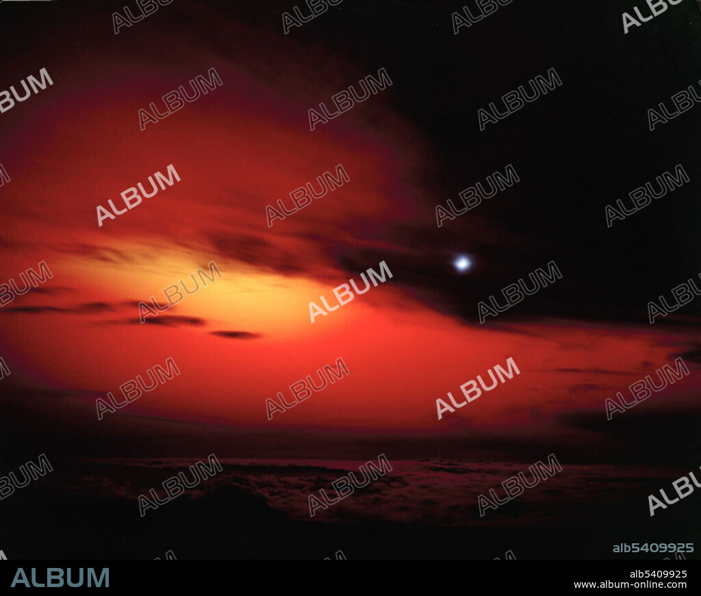 At 45 to 90 Sec Maui Station. Operation Fishbowl was a series of high-altitude nuclear tests in 1962 that were carried out by the United States as a part of the larger Operation Dominic nuclear test program. Flight-test vehicles were designed and manufactured by Avco Corporation. Starfish Prime was a July 9, 1962 high-altitude nuclear test conducted by the United States, a joint effort of the Atomic Energy Commission (AEC) and the Defense Atomic Support Agency. It was the largest nuclear test conducted in outer space and one of five conducted by the US in space. A Thor rocket carrying a W49 thermonuclear warhead (manufactured by Los Alamos Scientific Laboratory) and a Mk. 2 reentry vehicle was launched from Johnston Island in the Pacific Ocean, about 900 miles west-southwest of Hawaii. The explosion took place at an altitude of 250 miles, above a point 19 miles southwest of Johnston Island. It produced a yield equivalent to 1.4 megatonnes of TNT.