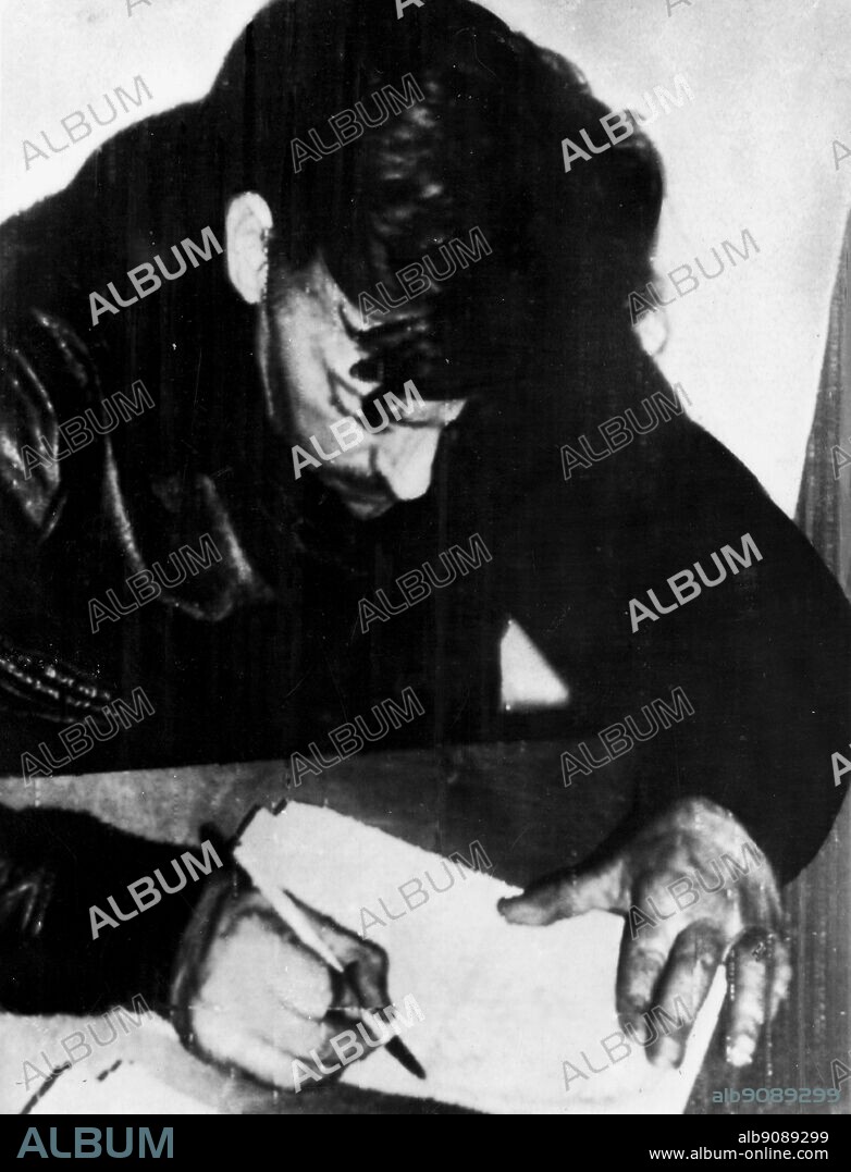 Jan. 1968: Lloyd Mark Bucher, captain of the captured armed spy ship, "Pueblo" of the US imperialist aggressor army, writing his confessions.