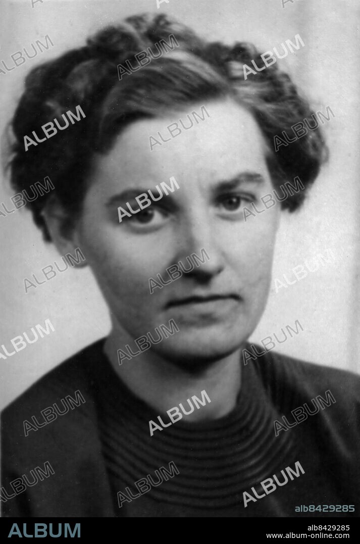 OKÄNT FOTODATUM.. Orig. bildtext... SKÅNEMORDEN! Bilden visar den mördade fästmön Ulla Östberg. 22/8 Anm. Hurvamorden - en serie mord som begicks i bl a Hurva 22 augusti 1952 av fjärdingsman Tore Hedin persons: ULLA ÖSTBERG sites: SVERIGE.
