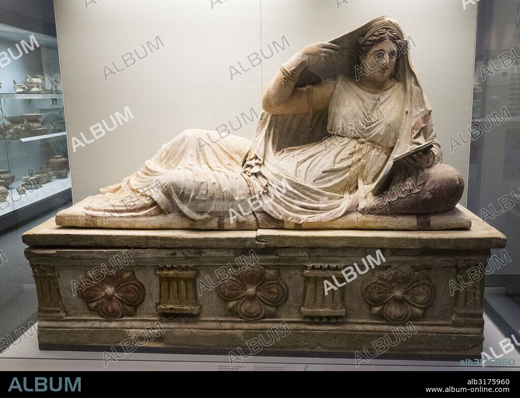 Sarcófago etrusco de Thanunia Seianti (150-130 a.C.), British Museum, Londres.