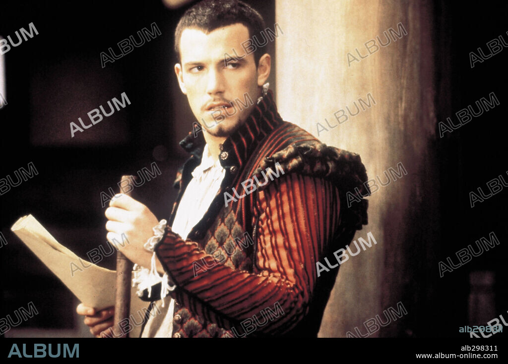 BEN AFFLECK en SHAKESPEARE ENAMORADO, 1998 (SHAKESPEARE IN LOVE), dirigida por JOHN MADDEN. Copyright UNIVERSAL PICTURES.