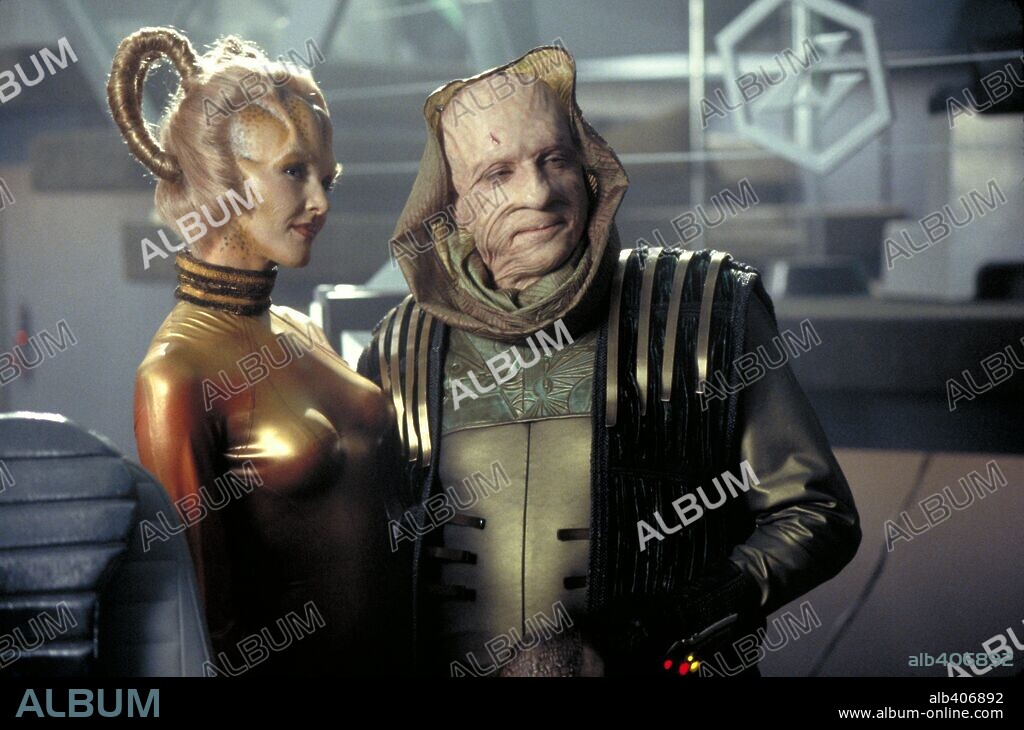 F. MURRAY ABRAHAM in STAR TREK: INSURRECTION, 1998, directed by JONATHAN FRAKES. Copyright PARAMOUNT PICTURES.