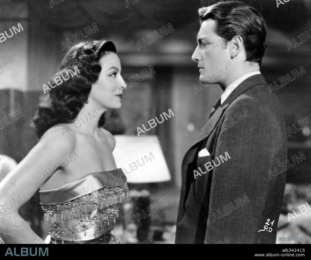 CARLOS THOMPSON y MARIA FELIX en LA PASION DESNUDA, 1953. Copyright INTERAMERICANA.