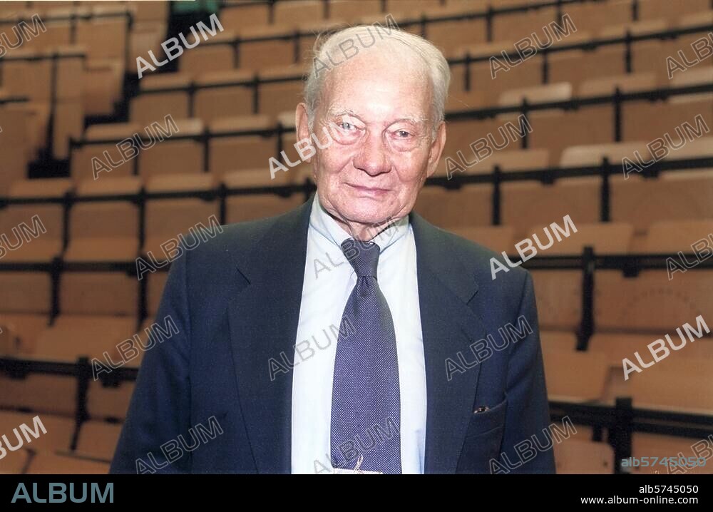 Eigen, Manfred physicien et chimiste, prix Nobel de chimie en 1967. né à Bochum le 9 mai 1927. Portrait, 1998.
