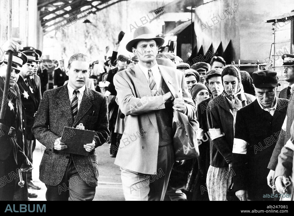 LIAM NEESON en LA LISTA DE SCHINDLER, 1993 (SCHINDLER'S LIST), dirigida por STEVEN SPIELBERG. Copyright UNIVERSAL PICTURES.