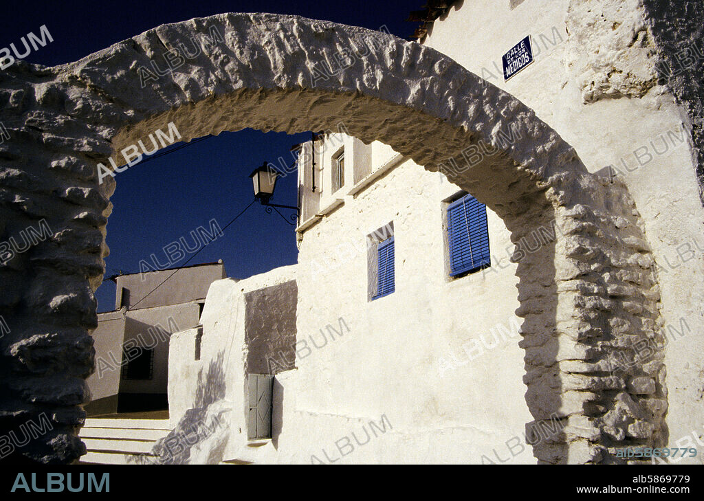 Chinchilla de Montearagón, Barrio de las cuevas; casas trogloditas.