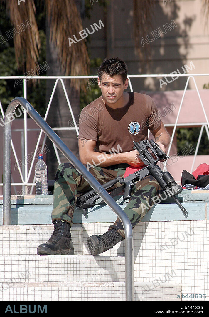 COLIN FARRELL en S. W. A. T. LOS HOMBRES DE HARRELSON, 2003 (S. W. A. T.), dirigida por CLARK JOHNSON. Copyright COLUMBIA PICTURES / MORTON, MERRICK.