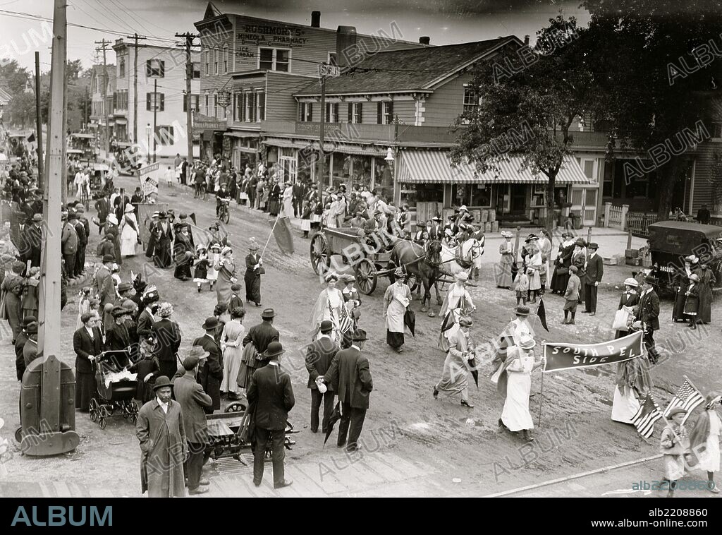 suffrage pageant and parade in Mineola, Long Island, New York, May 24, 1913. Parade went from Mineola to Hempstead.