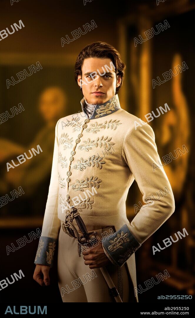 RICHARD MADDEN in CINDERELLA, 2015, unter der Regie von KENNETH BRANAGH. Copyright WALT DISNEY PRODUCTIONS.