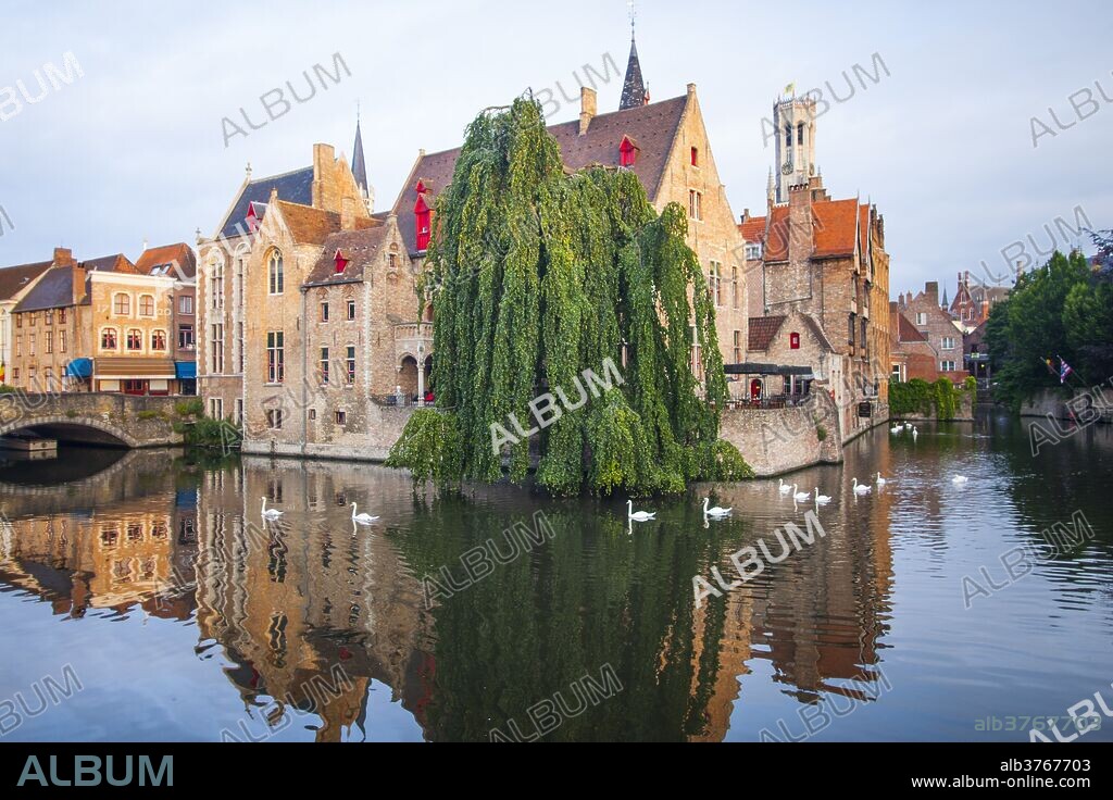 Center of Old Town, UNESCO World Heritage Site, Bruges, Belgium, Europe.