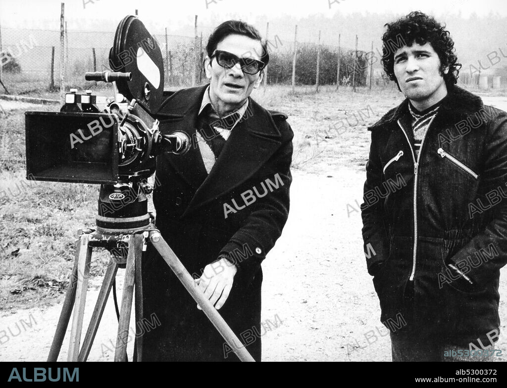Pier paolo pasolini. ninetto davoli. 70s. (Photo by: Marka/Universal Images Group via Getty Images).