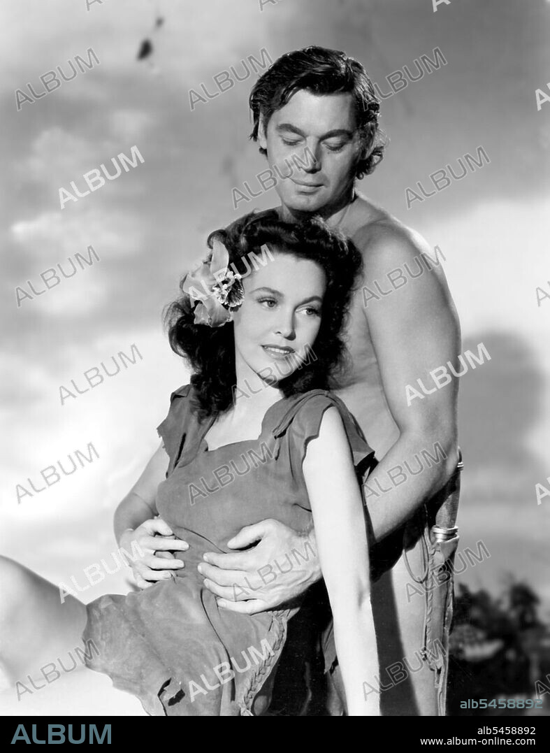 JOHNNY WEISSMULLER and MAUREEN O'SULLIVAN in TARZAN'S SECRET TREASURE, 1941, directed by RICHARD THORPE. Copyright M.G.M.