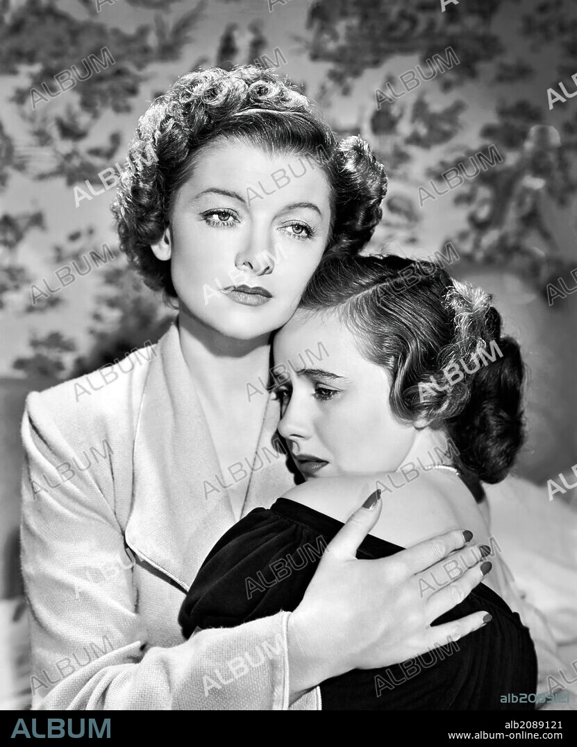 MYRNA LOY and TERESA WRIGHT in THE BEST YEARS OF OUR LIVES, 1946, directed by WILLIAM WYLER. Copyright RKO.