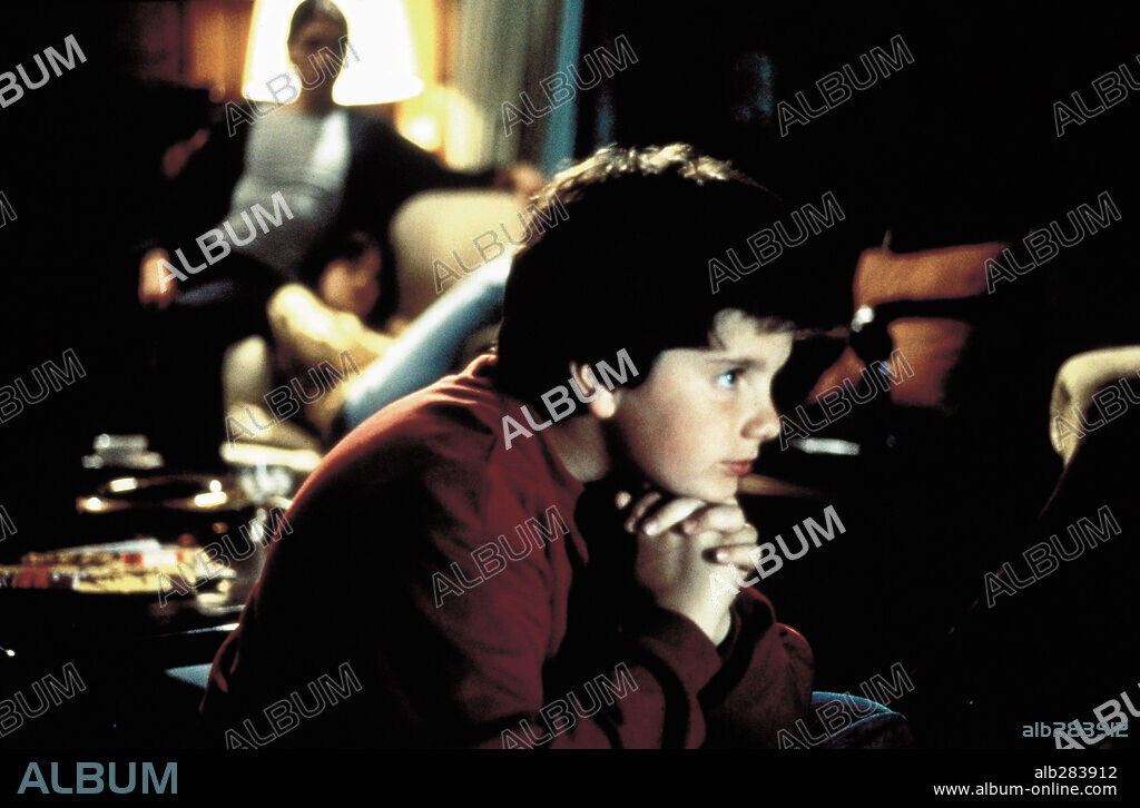 FAMILIA, 1996, dirigida por FERNANDO LEON. Copyright ELIAS QUEREJETA, P.C.
