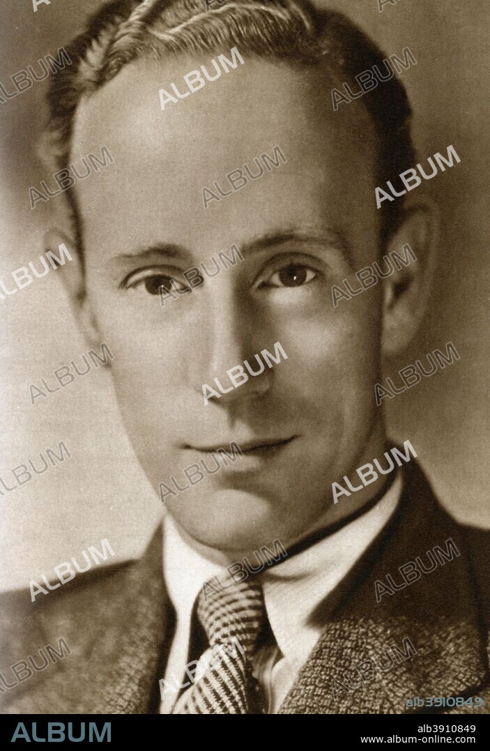 Leslie Howard, English actor, 1933. Howard (1893-1943) made his name playing stiff upper lipped English characters before landing the role of Ashley Wilkes in 'Gone with the Wind' (1939). He returned to Britain from Hollywood to assist with the war effort but was killed when the plane carrying him on a trip to Lisbon was shot down by the Luftwaffe over the Bay of Biscay.