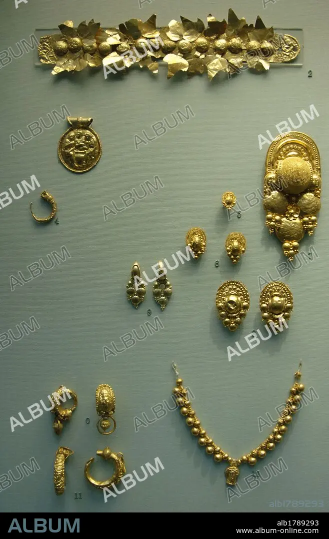 Etruscan jewelry museum hotsell