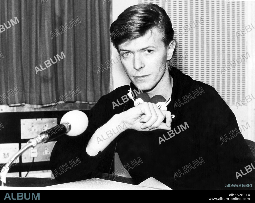 DAVID BOWIE in DAVID BOWIE: FIVE YEARS, 2013, directed by FRANCIS WHATELY. Copyright BBC.