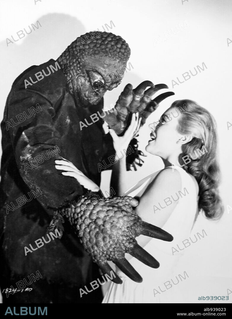 CYNTHIA PATRICK y JOHN AGAR en BAJO EL SIGNO DE ISHTAR, 1956 (THE MOLE PEOPLE), dirigida por VIRGIL W. VOGEL. Copyright UNIVERSAL INTERNATIONAL.