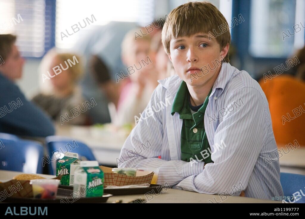STERLING KNIGHT en 17 OTRA VEZ, 2009 (17 AGAIN), dirigida por BURR STEERS. Copyright OFFSPRING ENTERTAINMENT / ZLOTNICK, CHUCK.