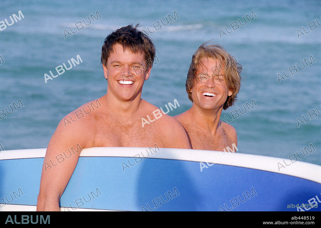 GREG KINNEAR y MATT DAMON en PEGADO A TI, 2003 (STUCK ON YOU), dirigida por BOBBY & PETER FARRELLY, BOBBY FARRELLY y PETER FARRELLY. Copyright TM 20 TH CENTURY FOX / WATSON, GLEN.