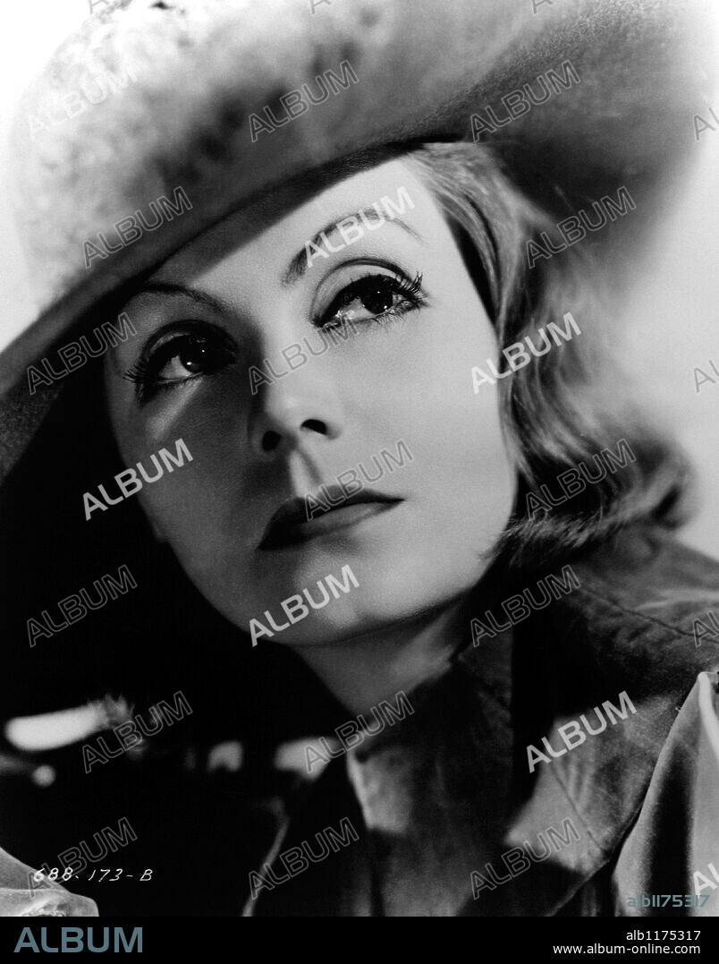 GRETA GARBO en LA REINA CRISTINA DE SUECIA, 1933 (QUEEN CHRISTINA), dirigida por ROUBEN MAMOULIAN. Copyright M.G.M.