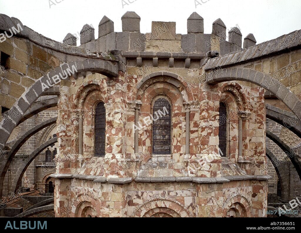 CIMBORRIO DE LA CATEDRAL DE AVILA - SIGLO XII - ROMANICO ESPAÑOL.