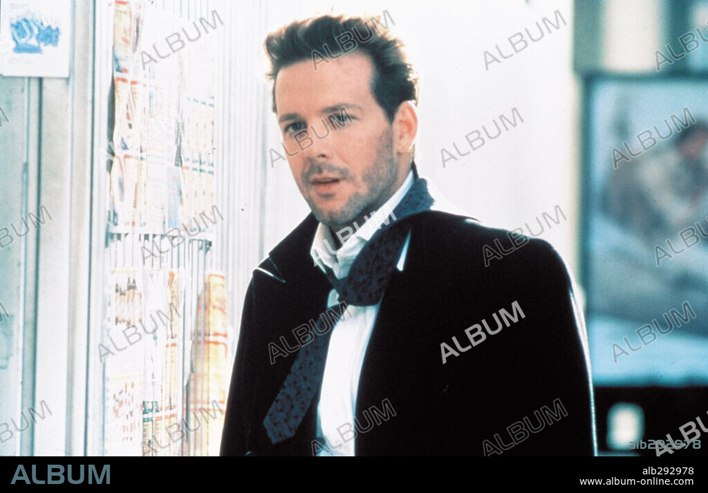 MICKEY ROURKE en NUEVE SEMANAS Y MEDIA, 1986 (NINE 1/2 WEEKS), dirigida por ADRIAN LYNE. Copyright M.G.M/UNITED ARTIST.