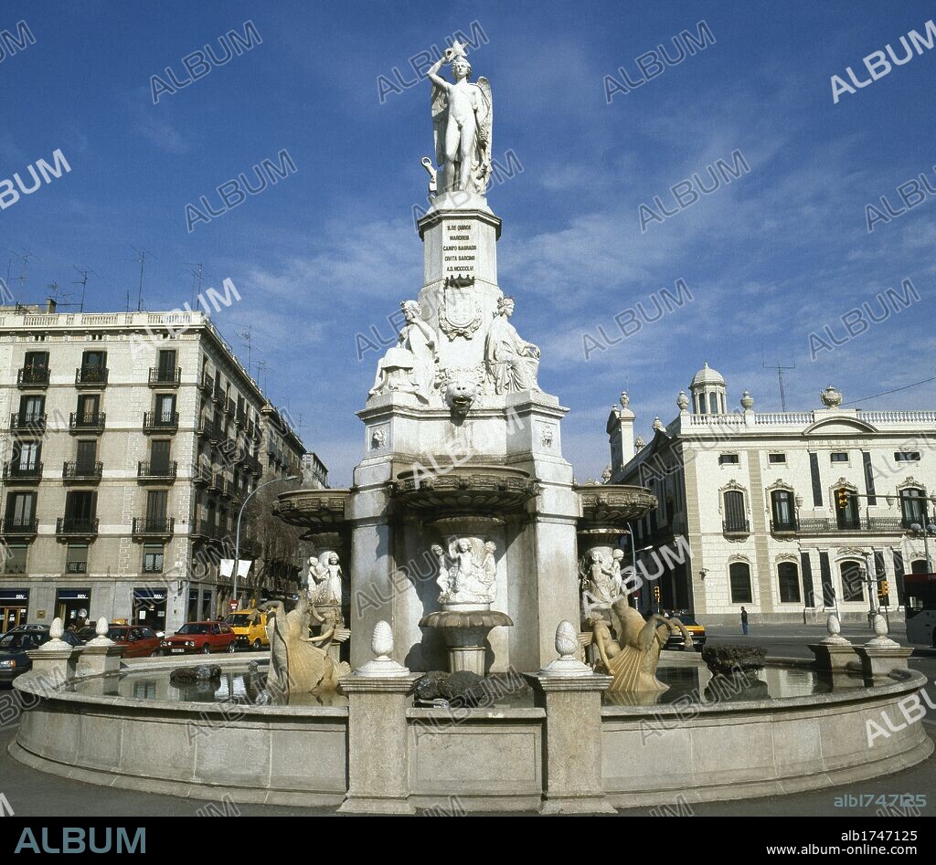 ARTE S. XIX. ESPAÑA. Fuente monumental construida en 1856, en lo alto de ella se encuentra la escultura del "GENI CATALA" ("GENIO CATALAN"), obra realizada por el escultor BARATTA. Se encuentra en el Pla de Palau. BARCELONA. Cataluña.