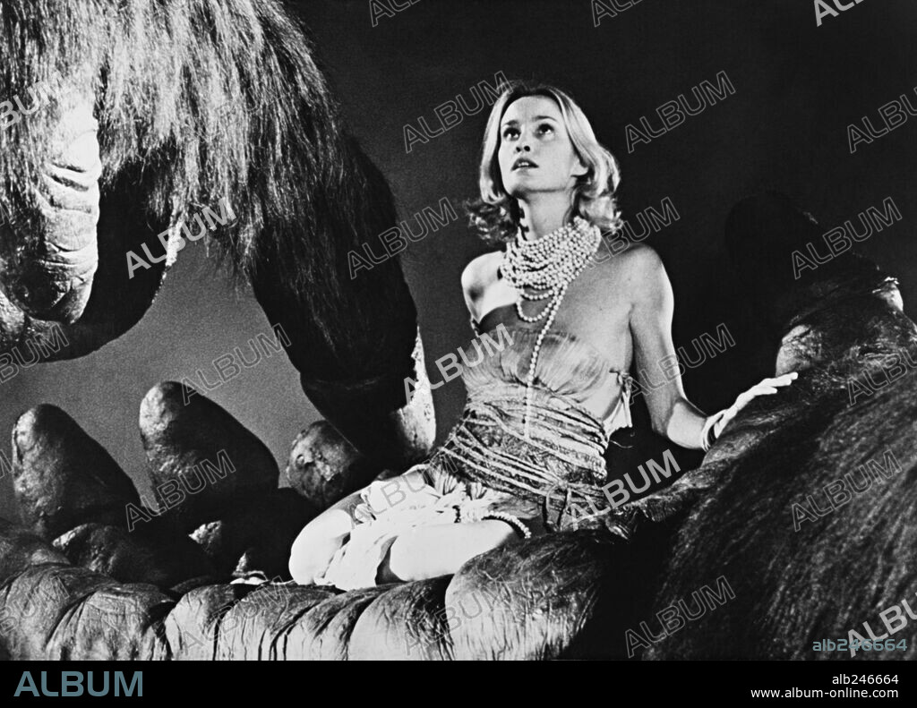 JESSICA LANGE in KING KONG, 1976, directed by JOHN GUILLERMIN. Copyright PARAMOUNT PICTURES.