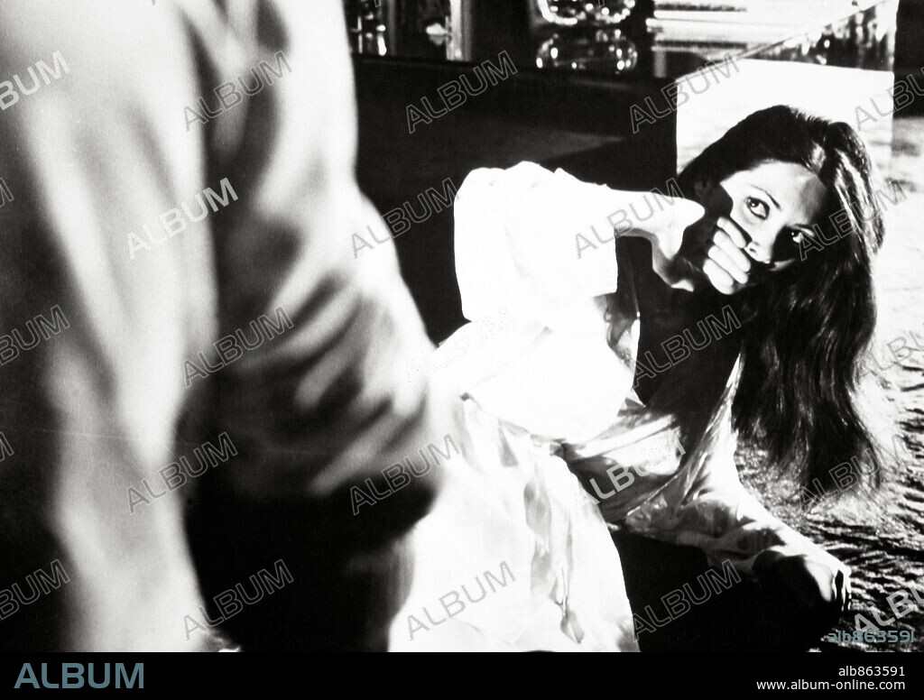 EDWIGE FENECH in ANNA: THE PLEASURE, THE TORMENT, 1973 (ANNA, QUEL PARTICOLARE PIACERE), directed by GIULIANO CARNIMEO. Copyright DANIA FILM.