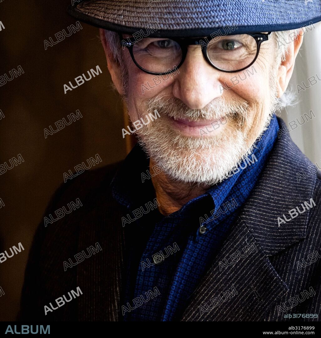 STEVEN SPIELBERG.  October 20, 2012 - Hollywood, California, U.S. - Steven Spielberg ''Lincolin. 20/10/2012