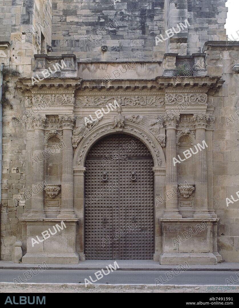 JUAN ANGLES O JUAN INGLES (S XVI) ARQUITECTO. PUERTA DE LA ANUNCIACION TERMINADA EN 1588 - ESTILO PLATERESCO.