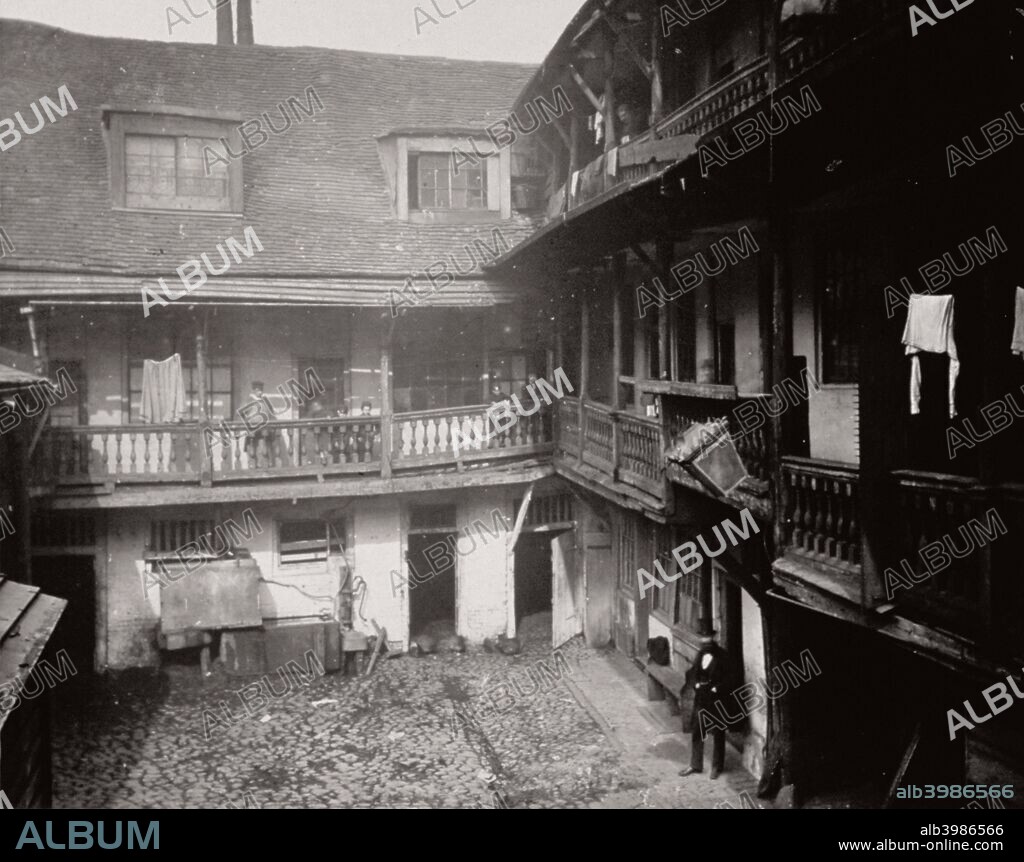 Courtyard at the Oxford Arms Inn, Warwick Lane, from the first floor, City of London, 1875.