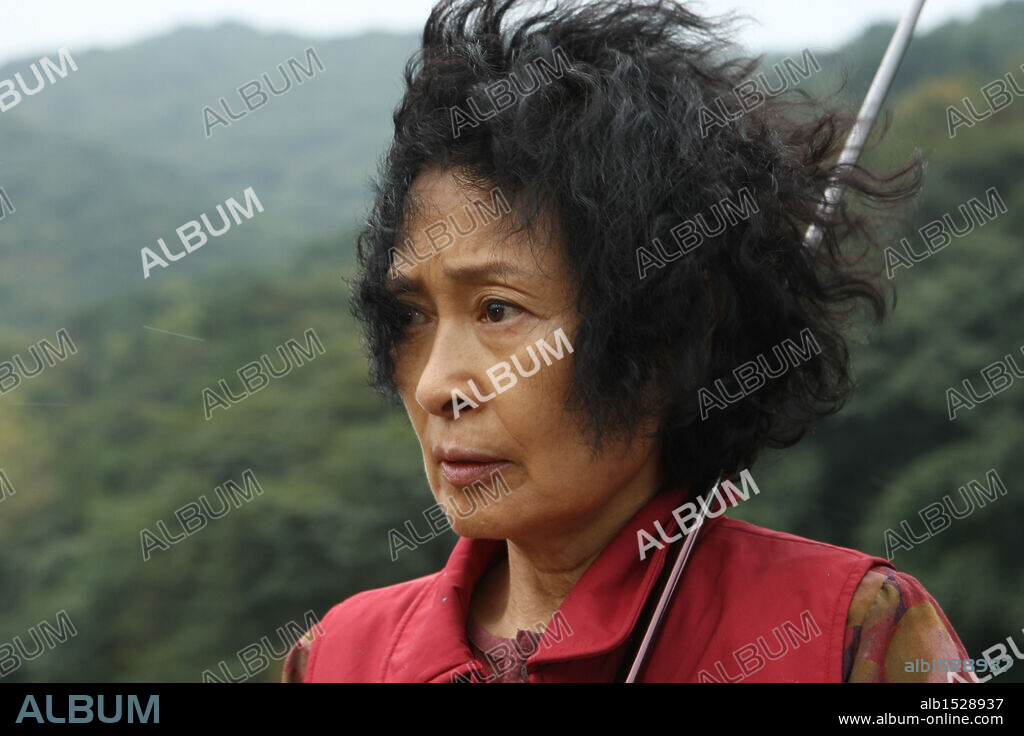 KIM HYE-JA in MOTHER, 2009 (MADEO), directed by BONG JOON HO. Copyright CJ ENTERTAINMENT.