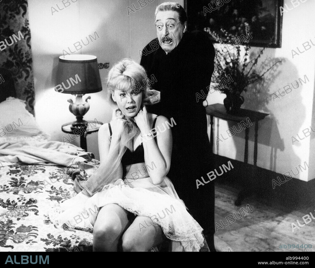 TOTO in WHAT EVER HAPPENED TO BABY TOTO?, 1964 (CHE FINE HA FATTO TOTO BABY?), directed by OTTAVIO ALESSI. Copyright PCM.