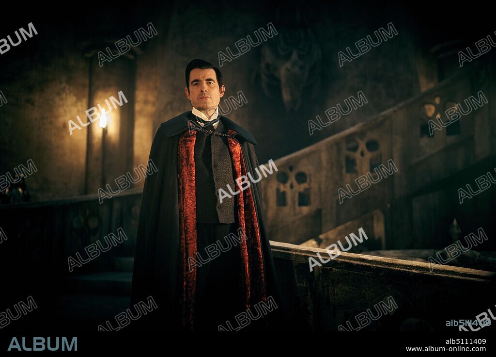 CLAES BANG dans DRACULA, 2020, réalisé par MARK GATISS et STEVEN MOFFAT. Copyright Hartswood Films/ British Broadcasting Corporation (BBC)/ Netflix.